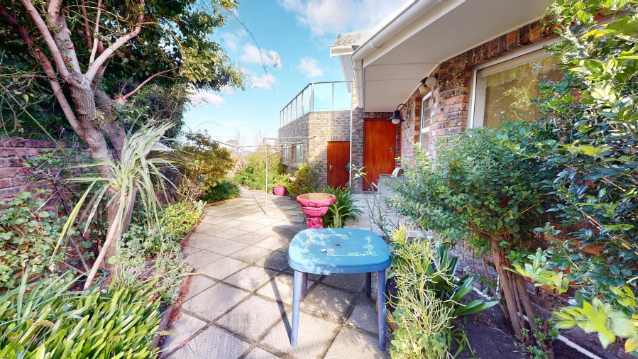 3 Bedroom Property for Sale in Heuningkloof Western Cape